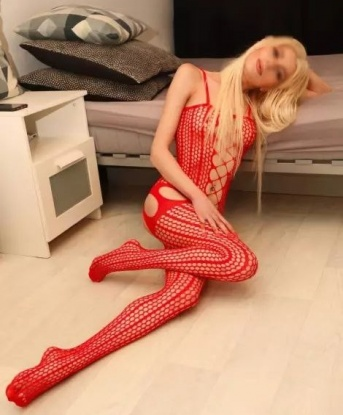 Лариса, 27